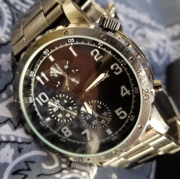 Structure Watch - Picture 2 of 7